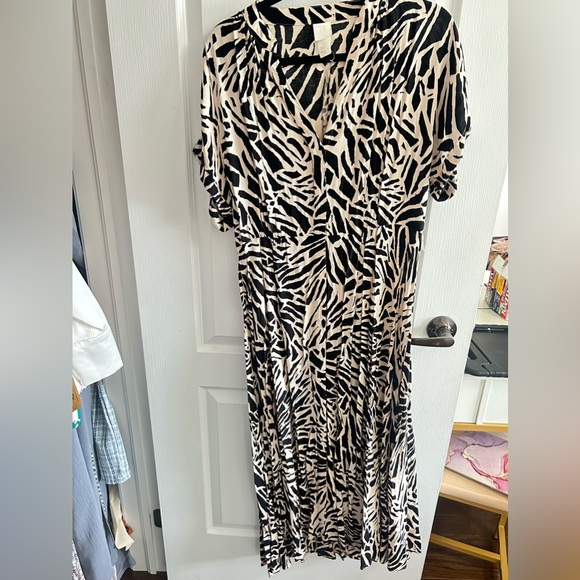 Beautiful t shirt summer dress worn a few times in perfect condition - Picture 1 of 3